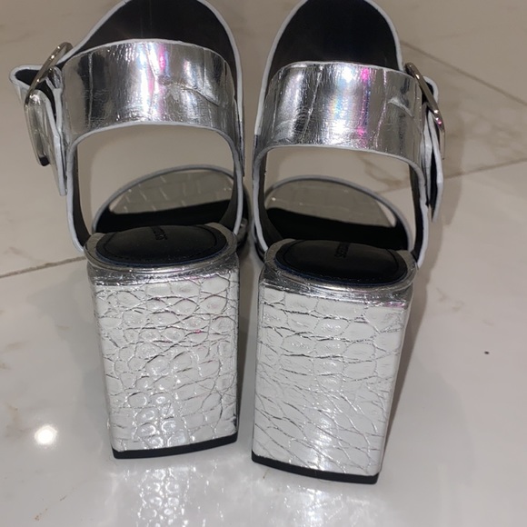 SIGERSON Morrison Carmel silver sandal - Picture 6 of 6